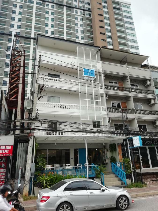 Hostel Bed N Bev Pattaya Exterior foto